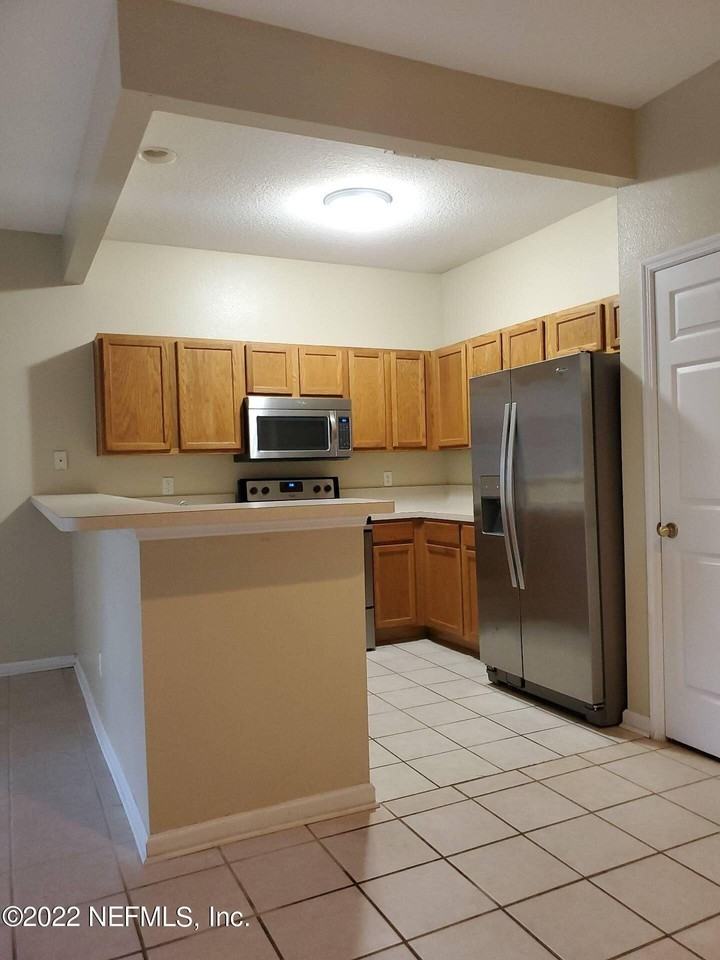 5811 Parkstone Crossing Dr - Photo 5 of 19