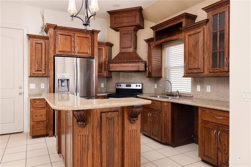 402 Hackberry Ave - Photo 6 of 12