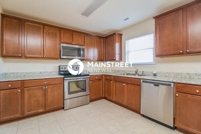 3322 Drysdale Dr - Photo 6 of 15