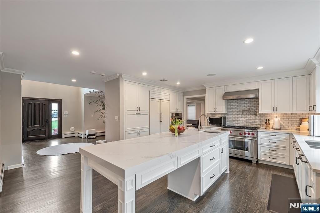 55 Auryansen Ct - Photo 2 of 23