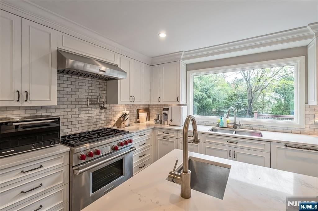 55 Auryansen Ct - Photo 4 of 23