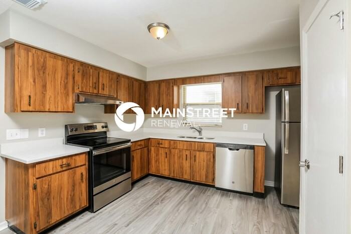 3431 Harrow Ln - Photo 6 of 18