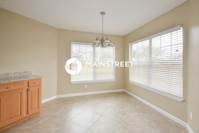 7919 Pecan Hts - Photo 4 of 15