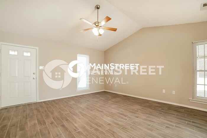 3555 Dorchester Dr - Photo 4 of 16