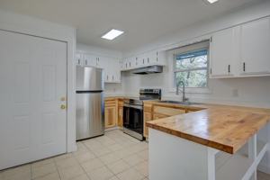 featured image of 20 Emery Lane #4