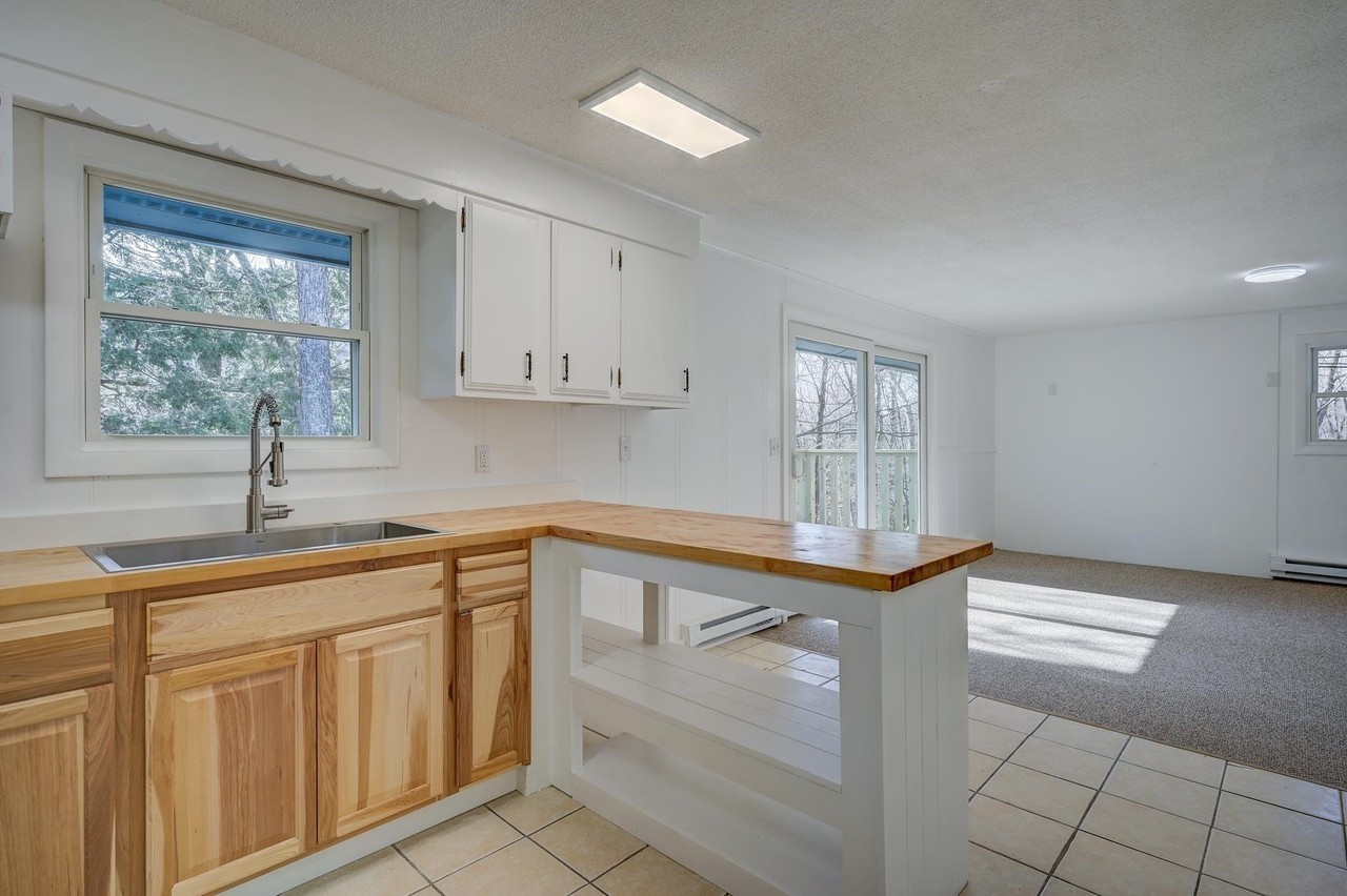 20 Emery Lane #4 - Photo 3 of 28