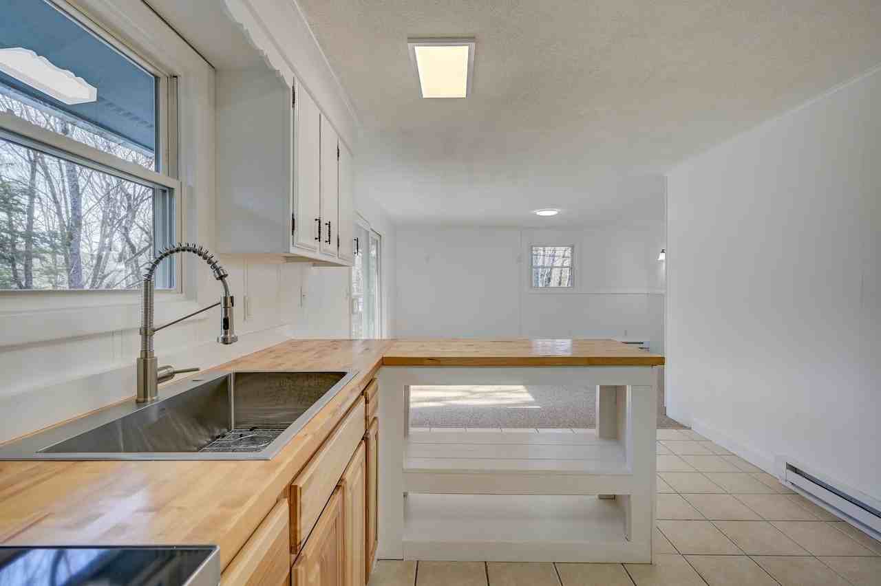 20 Emery Lane #4 - Photo 4 of 28