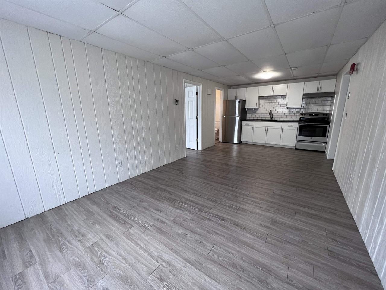 148 Front St #4 - Photo 3 of 7