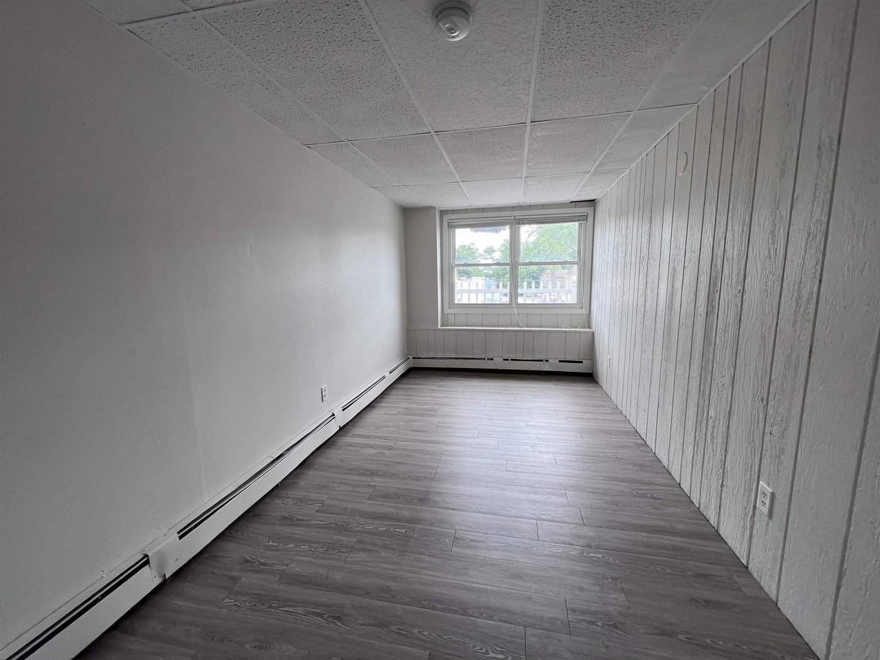 148 Front St #4 - Photo 4 of 7