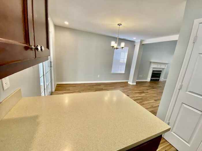 304 Harvestwood Ct - Photo 4 of 22