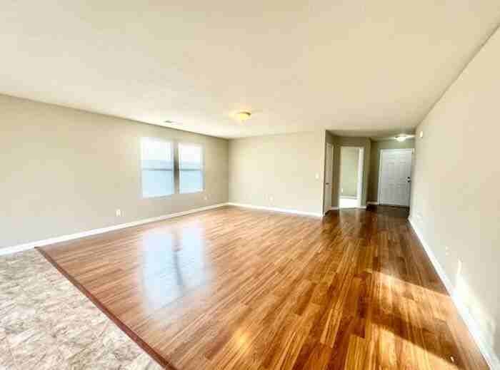 142 Vancouver Rd - Photo 2 of 21