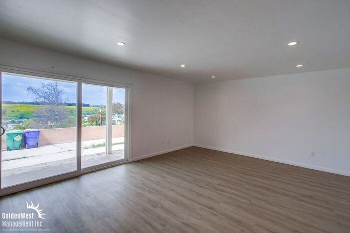 6344 Tooley St #D - Photo 4 of 19