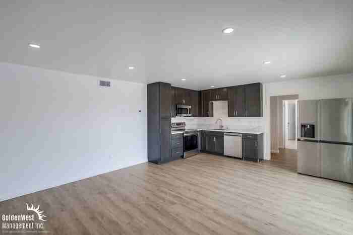 6344 Tooley St #D - Photo 6 of 19