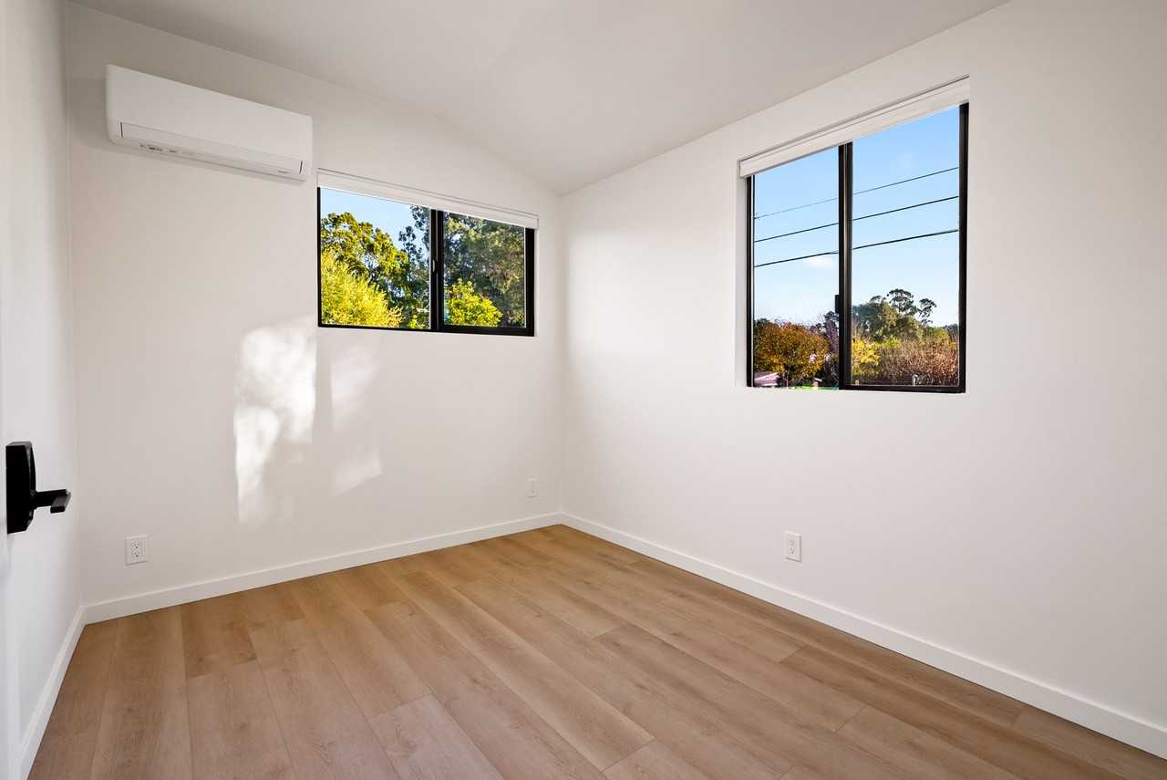 152 Cuesta Dr - Photo 7 of 14