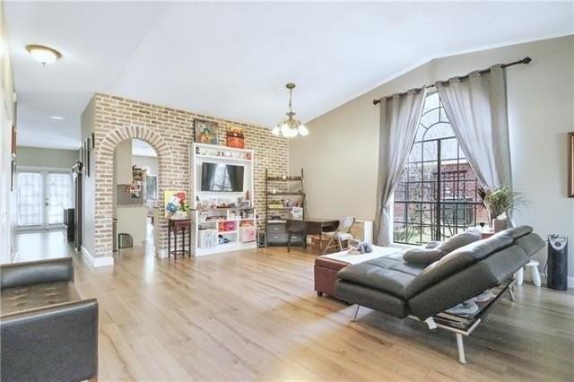 824 Destin St - Photo 7 of 26