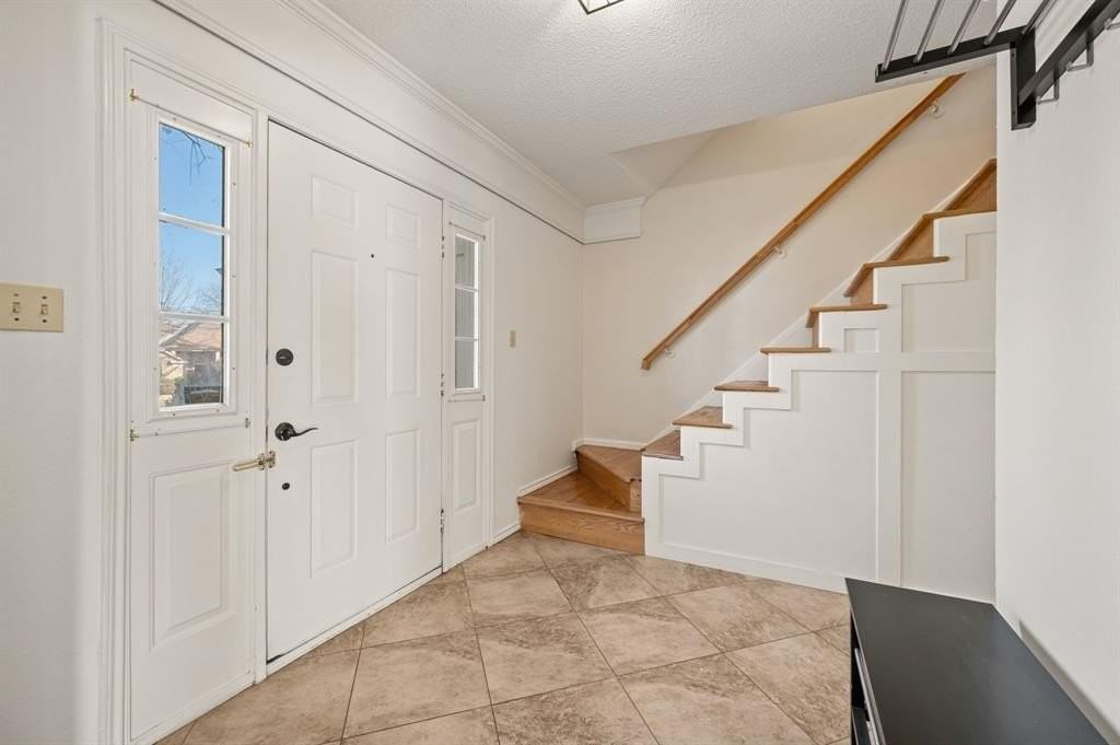 4348 Kenwood Dr - Photo 4 of 23