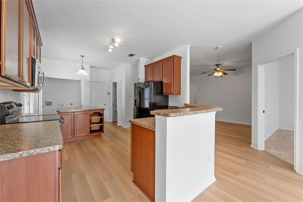 12728 Feathering Dr - Photo 4 of 15