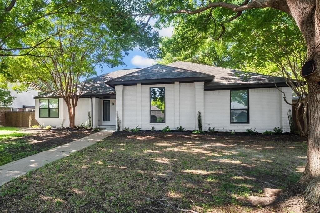 4420 Sterling Ln - Photo 2 of 24