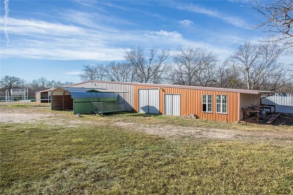 213 Conveyor Dr - Photo 2 of 35