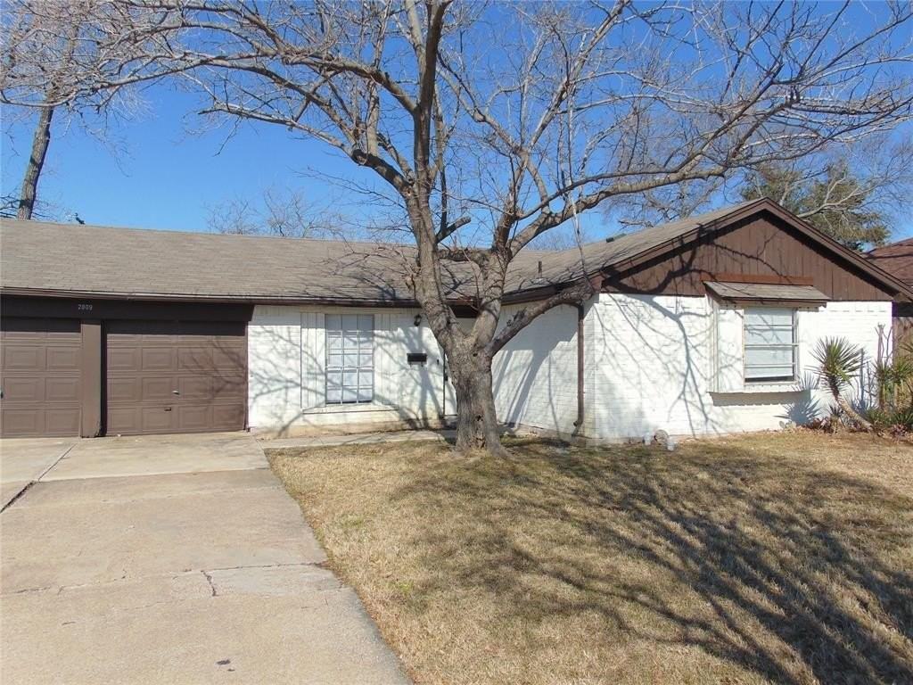 2809 Spiceberry Ln - Photo 2 of 17