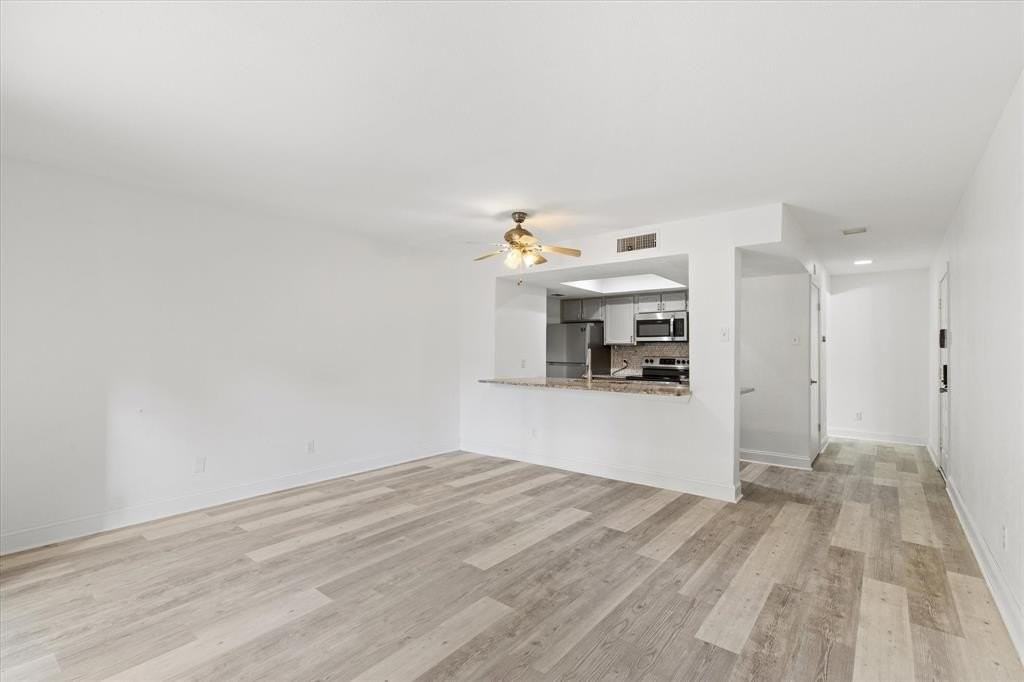 4503 N Oconnor Rd #1112 - Photo 3 of 31