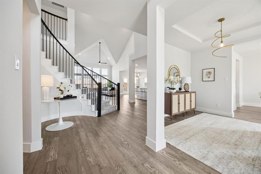 9058 Hyacinth Ln - Photo 3 of 36