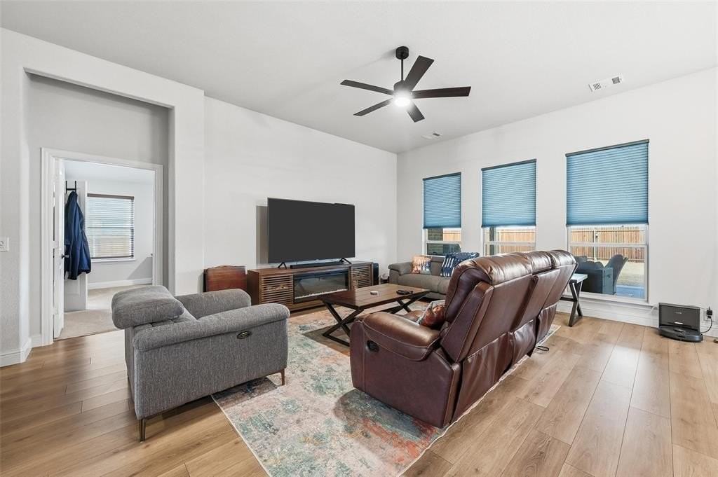 129 Fireberry Dr - Photo 2 of 21