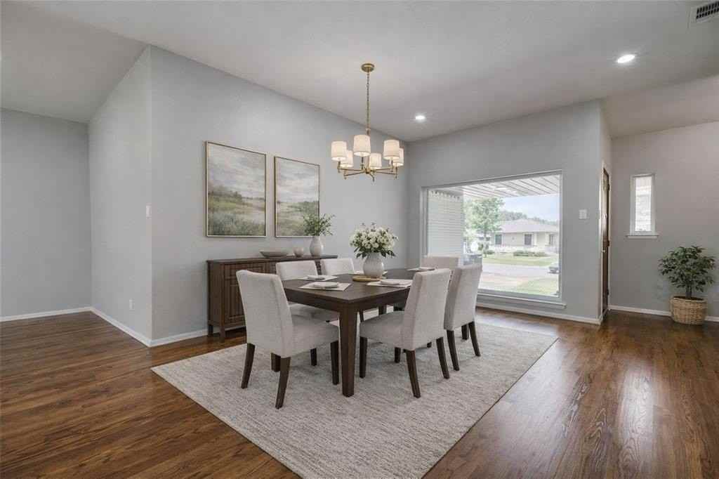 9036 Clearwater Dr - Photo 5 of 15