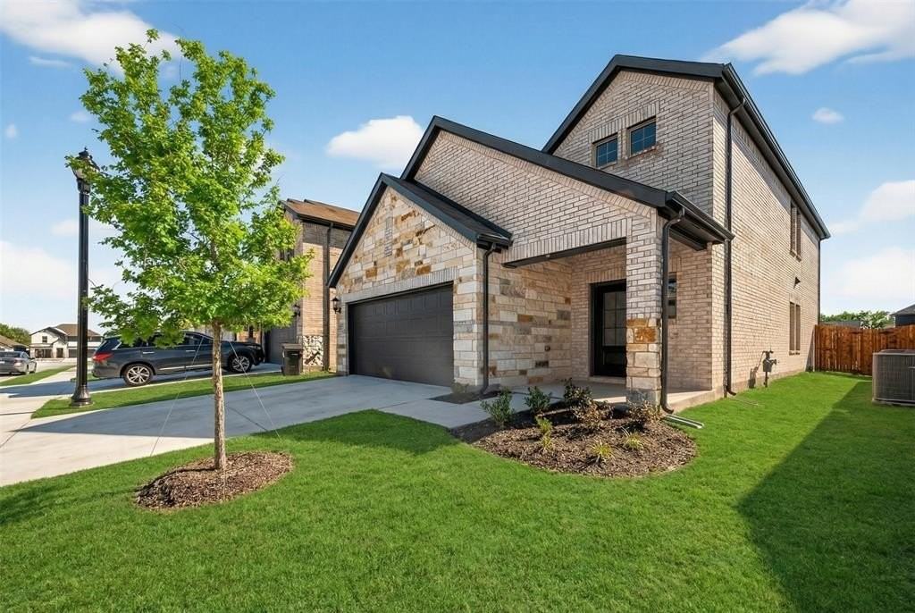 513 Blanton St - Photo 5 of 33