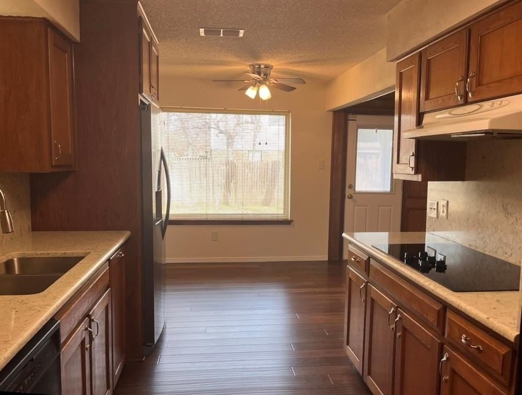 4209 Westwind Dr - Photo 3 of 18