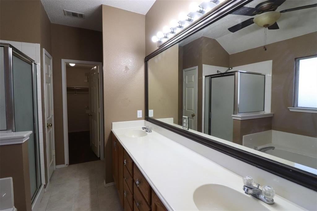 1281 Marchant Pl - Photo 7 of 10