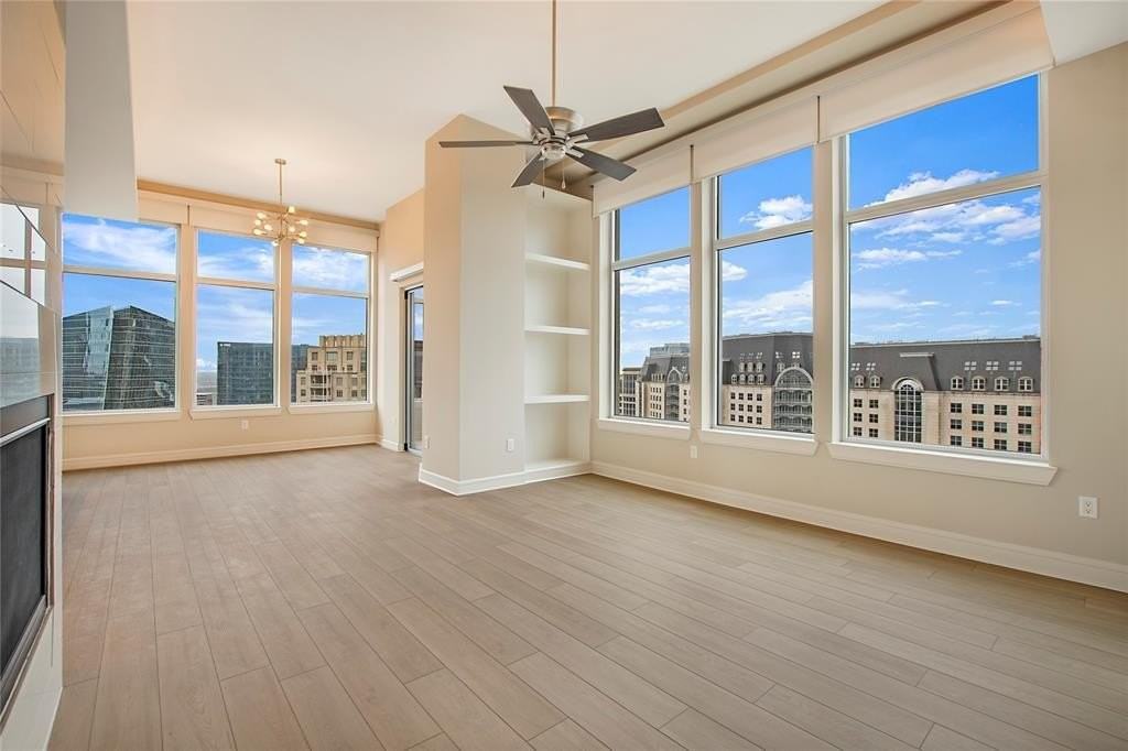 2212 Mckinney Ave #2309 - Photo 3 of 40