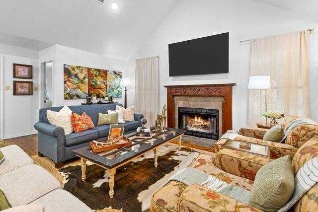 501 Mulberry St - Photo 3 of 22