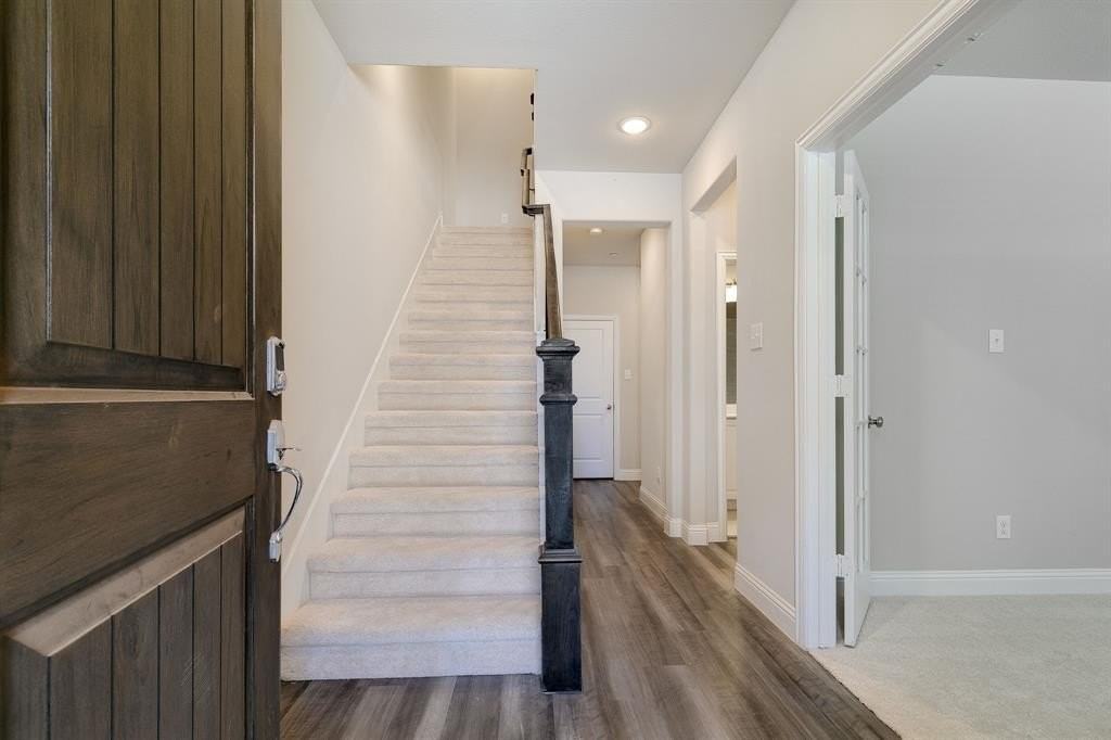 4158 Shavano Dr - Photo 2 of 37