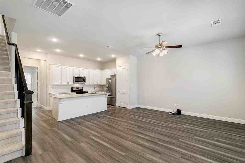 4158 Shavano Dr - Photo 5 of 37