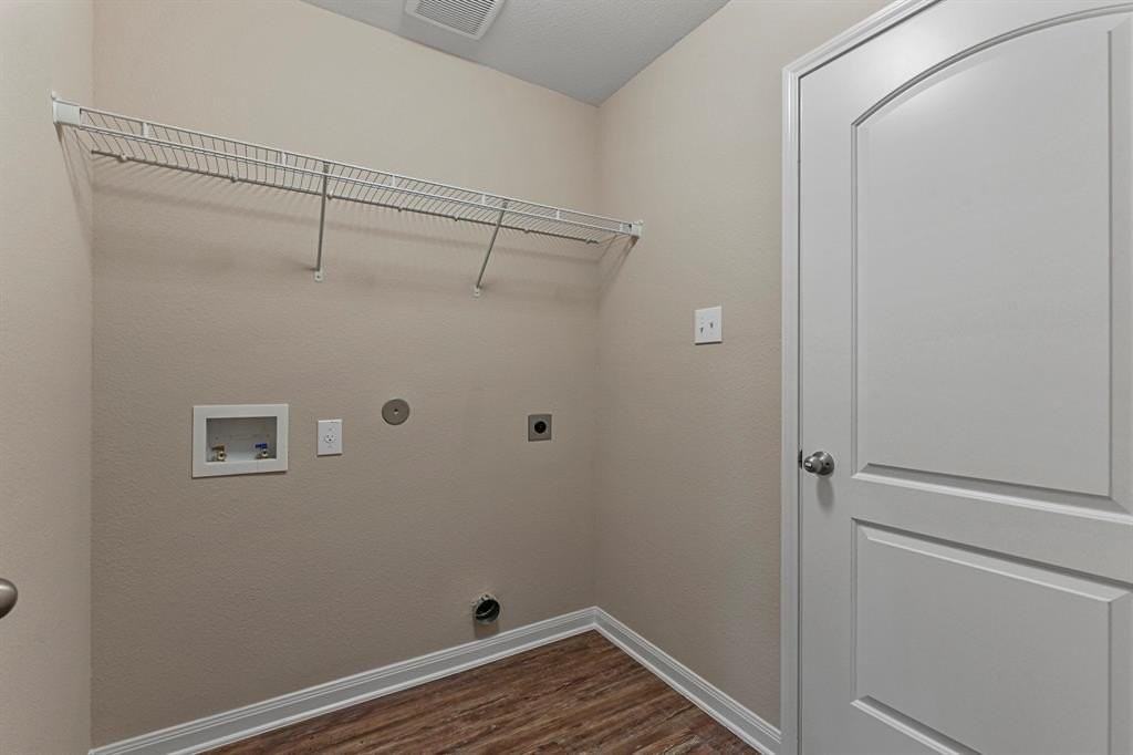 5412 Persimmon Dr - Photo 7 of 21