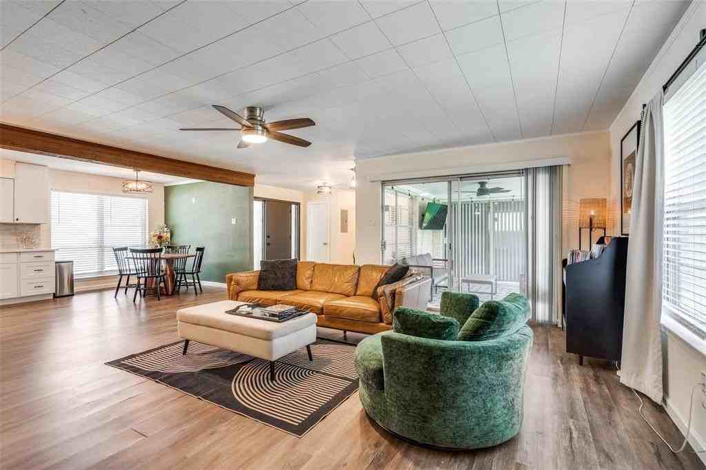 1812 17th St - Photo 5 of 25