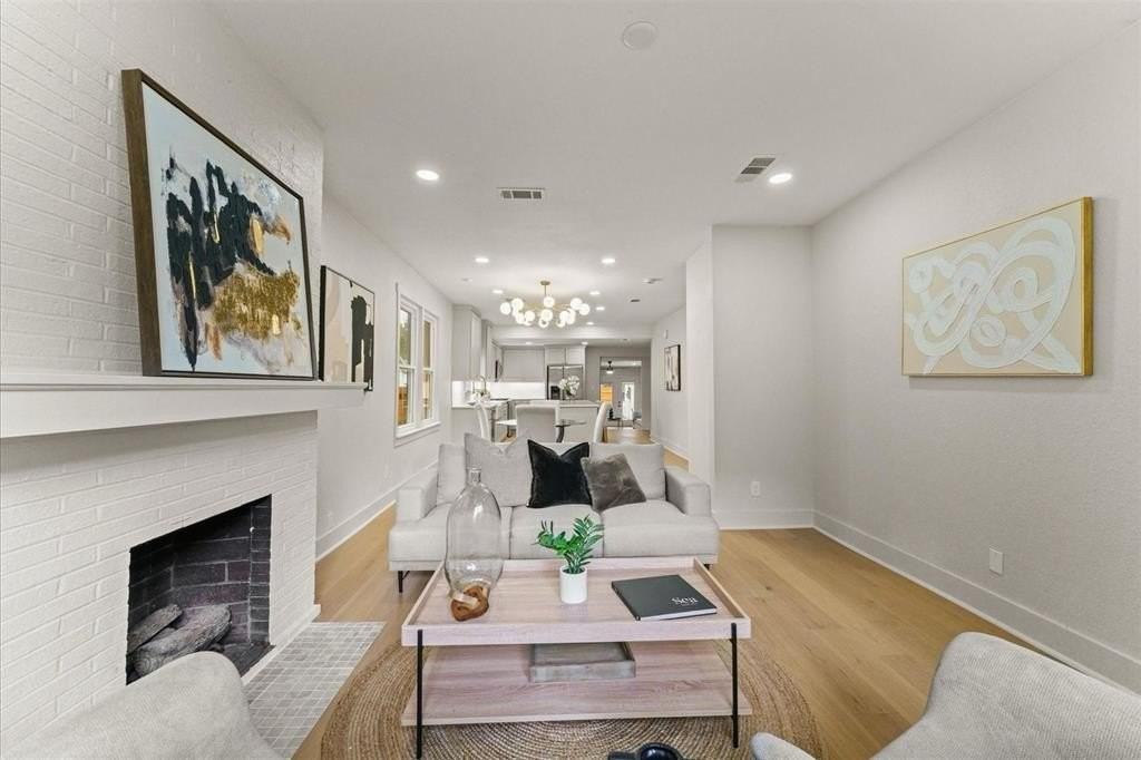 814 Turner Ave - Photo 5 of 40