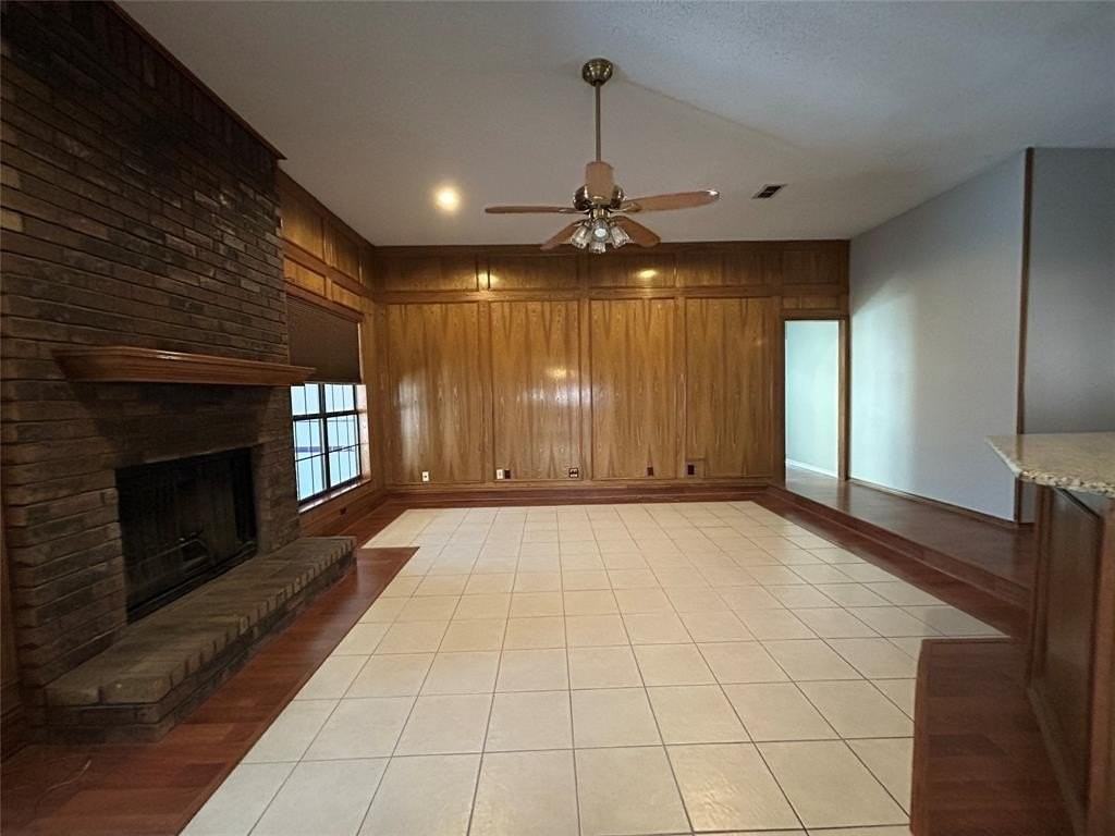 7436 Meadowview Ter - Photo 2 of 25