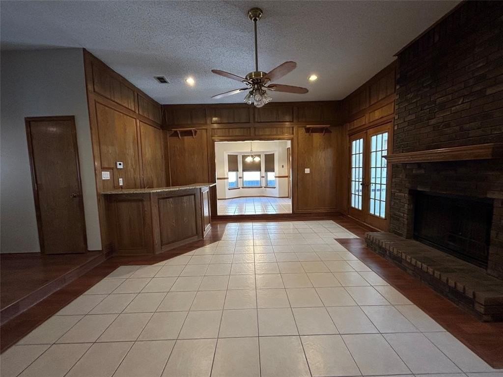 7436 Meadowview Ter - Photo 4 of 25