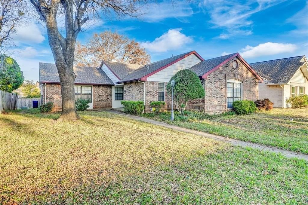 139 Kingsbridge Dr - Photo 2 of 31