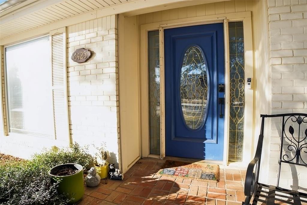 6425 Heidelburg Ct - Photo 3 of 36