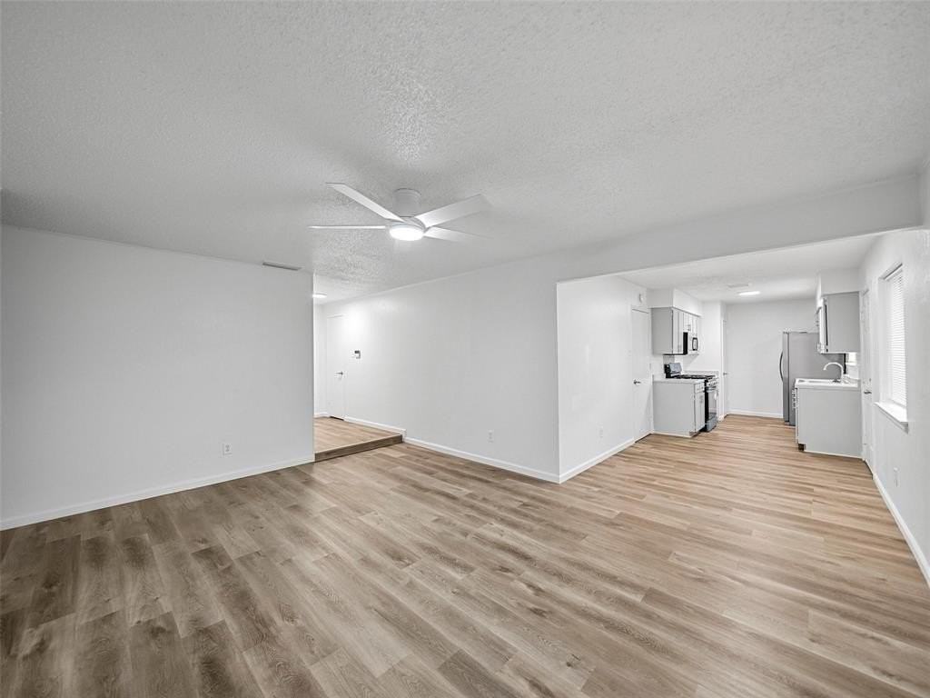 3633 Edgewood Dr - Photo 4 of 28