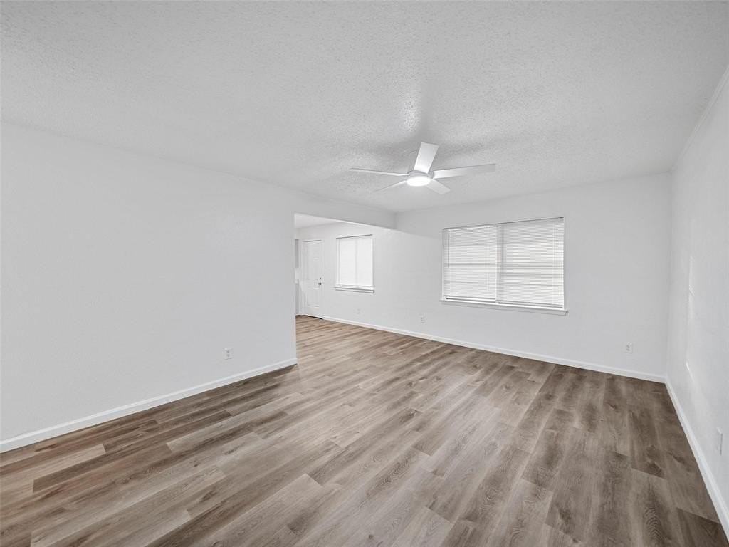 3633 Edgewood Dr - Photo 5 of 28