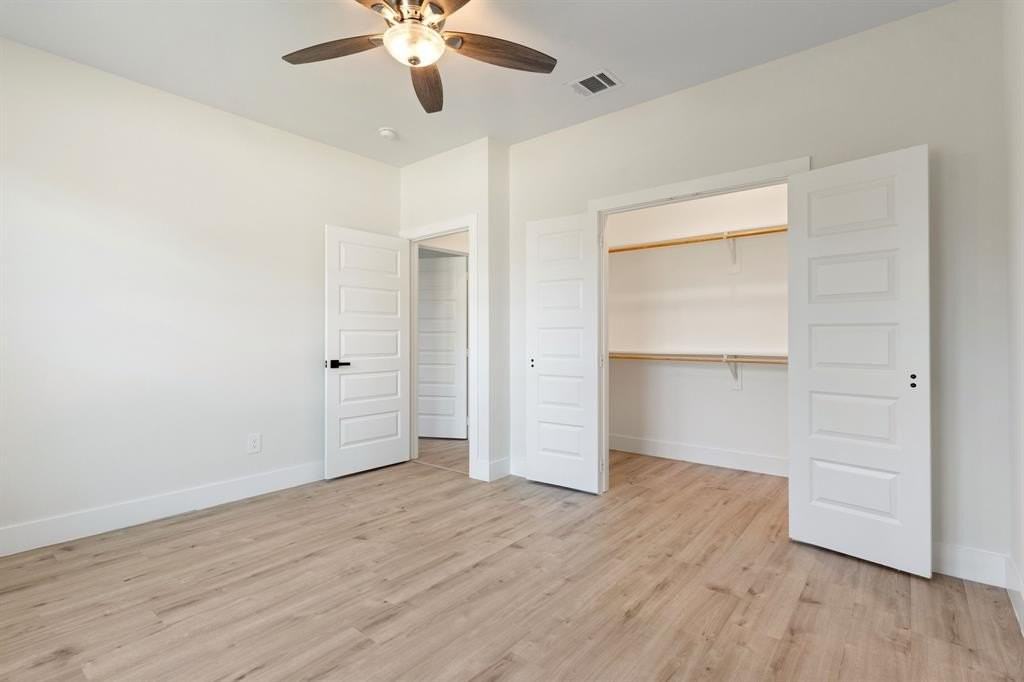 150 Bandera Cir - Photo 4 of 23