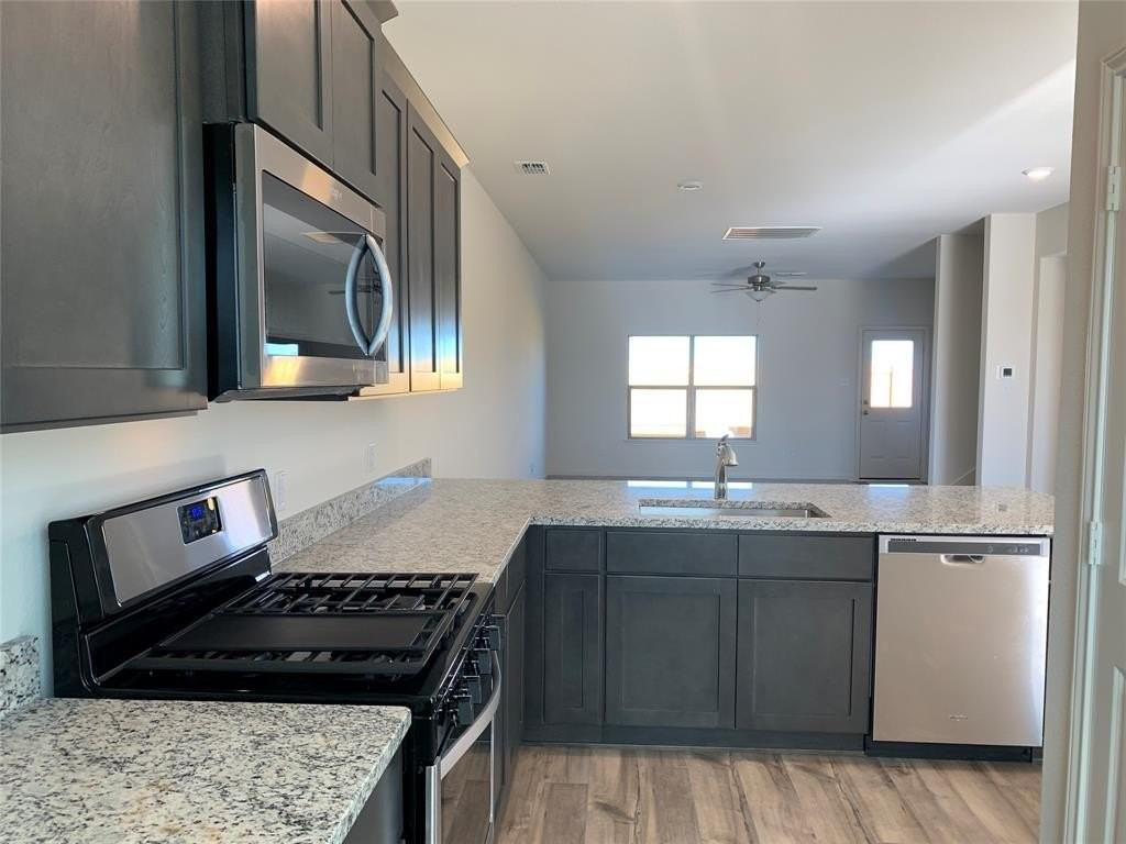 13704 Logan Pass Dr - Photo 6 of 28