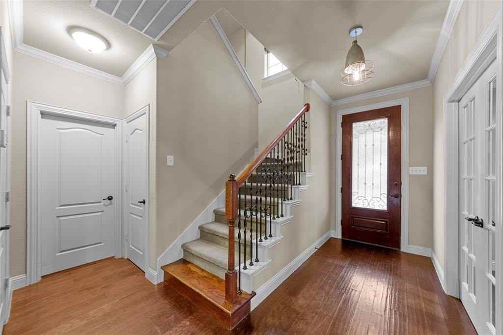 7801 Keechie Dr - Photo 6 of 40