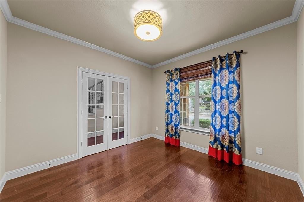 7801 Keechie Dr - Photo 7 of 40