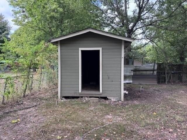 675 23rd St Nw - Photo 2 of 10