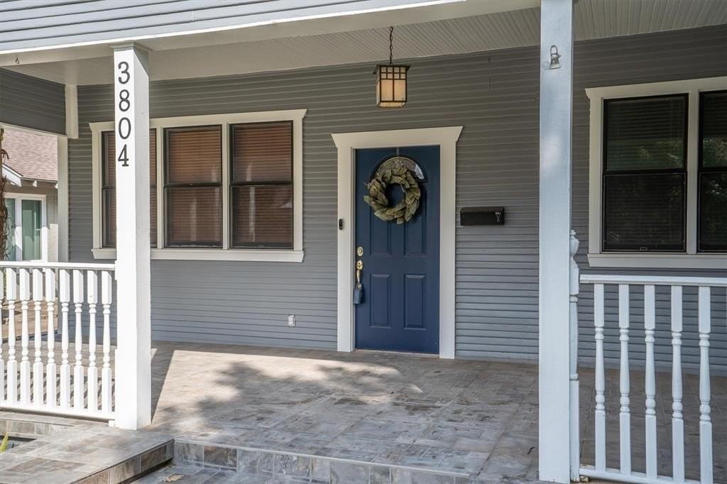 3804 Mattison Ave - Photo 4 of 40